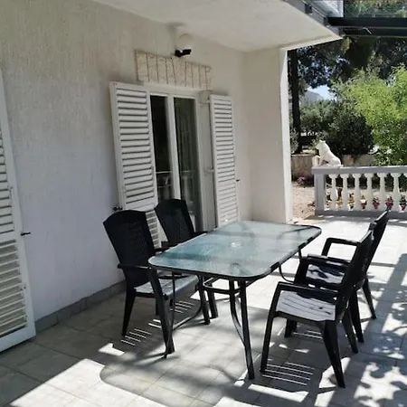 Soha * Brodarica (Sibenik-Knin)